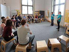 Lehrlinge der Berufsschule Baden in der DemokratieWERKstatt © Parlamentsdirektion / BKA / Regina Aigner
