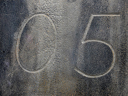 Widerstandssymbol O5 auf dem Stephansdom in Wien © Franz Stürmer