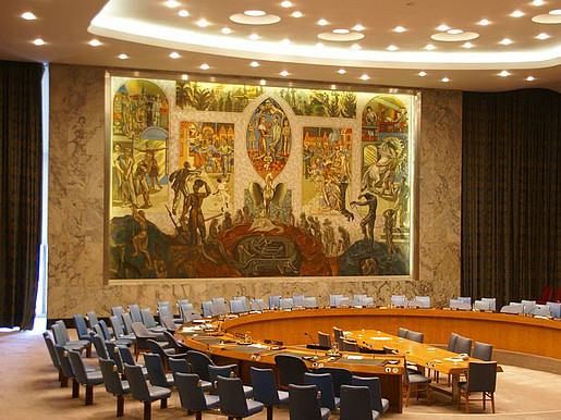 Innenansicht des leeren Sitzungssaals des UN-Sicherheitsrats in New York