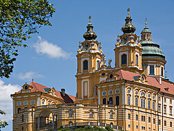 Außenaufnahme des barocken Benediktinerklosters Stift Melk