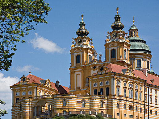 Außenaufnahme des barocken Benediktinerklosters Stift Melk