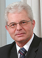 Heinz Kurz Becker, Abgeordneter zum Europäischen Parlament © Fotostudio Derp