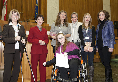 Integrationsklassen zu Besuch im Nationalrat, © Parlamentsdirektion / Carina Ott